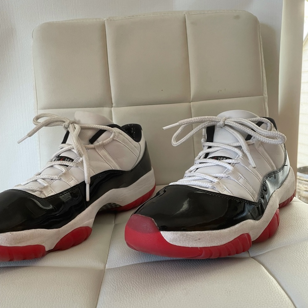 Jordan 11 Retro Low Concord Bred